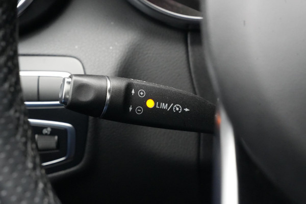 Mercedes-Benz C-Klasse 350 e AMG Luchtvering Panoramadak Cruise Stoelverw. Leer