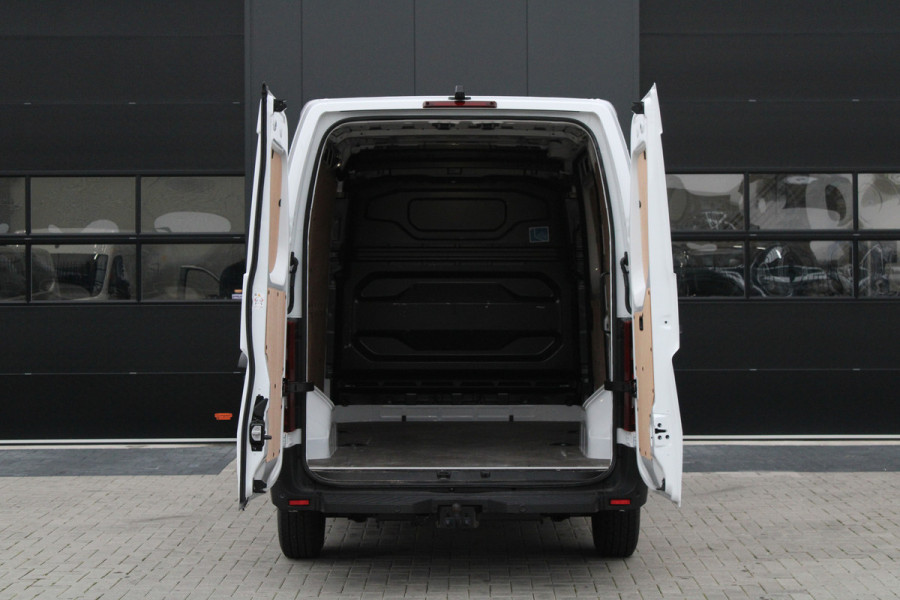 Renault Master T35 2.0 dCi 130 L2H2 Extra 131pk - Camera - Cruise - Trekhaak - PDC - Rijklaar