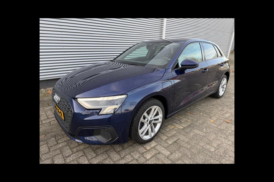 Audi A3 Sportback 40 TFSI e Advanced edition,trekhaak,Carplay,Navigatie,Cruisecontrol,Parkeersensoren,LED