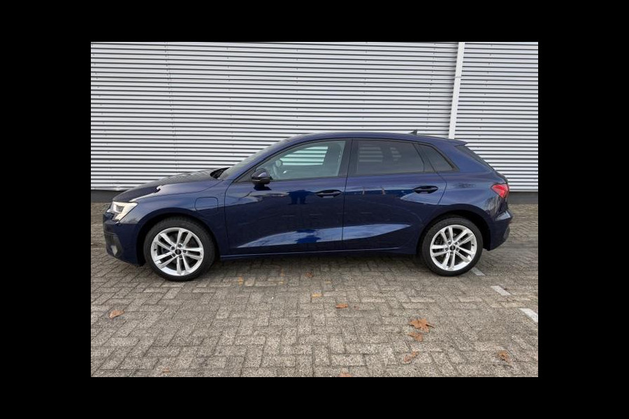 Audi A3 Sportback 40 TFSI e Advanced edition,trekhaak,Carplay,Navigatie,Cruisecontrol,Parkeersensoren,LED