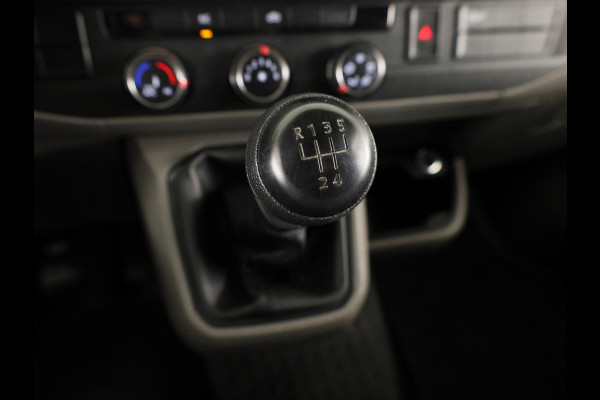 Volkswagen Transporter 2.0 TDI L2H1 28 Comfortline 110 pk | Verlengde garantie | Navigatie via App | Parkeersensoren achter | Cruise control |