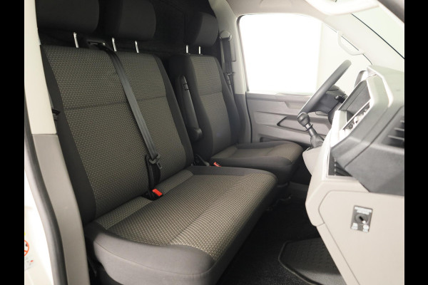 Volkswagen Transporter 2.0 TDI L2H1 28 Comfortline 110 pk | Verlengde garantie | Navigatie via App | Parkeersensoren achter | Cruise control |