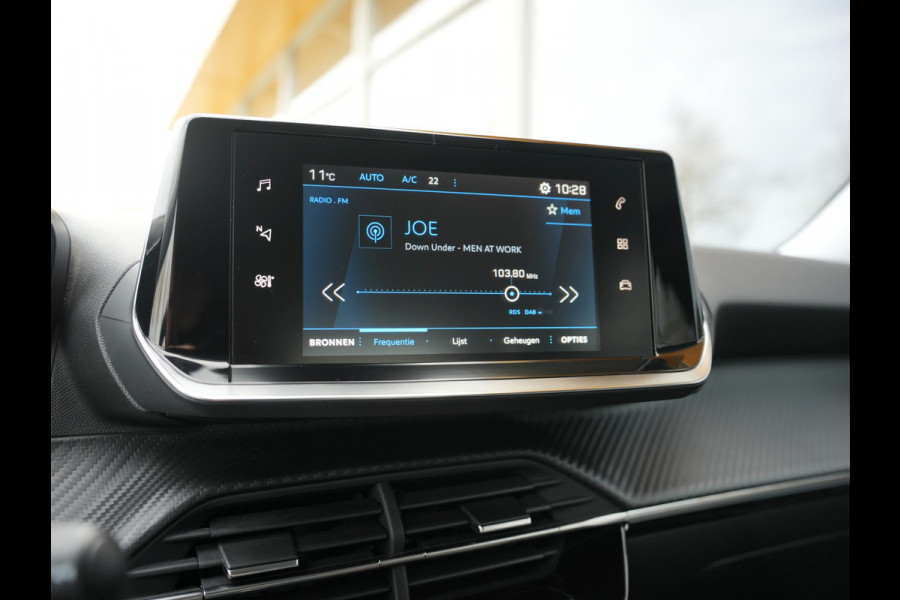 Peugeot 2008 1.2 PureTech Allure | Trekhaak | Apple carplay |