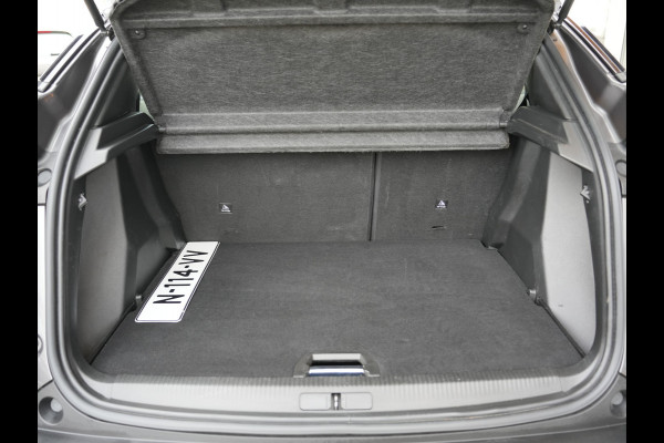Peugeot 2008 1.2 PureTech Allure | Trekhaak | Apple carplay |