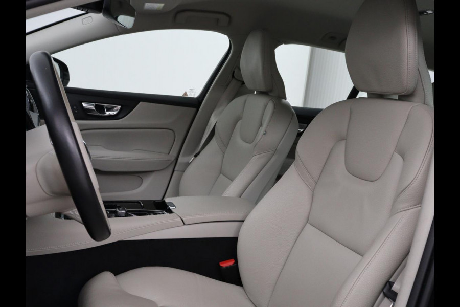 Volvo V60 2.0 T6 Recharge AWD Inscription | Leder | Stoel & stuurverwarming | Adaptive cruise | Camera | Carplay | Stuurverwarming | Keyless | Navigatie | Memory | PHEV | Plug In