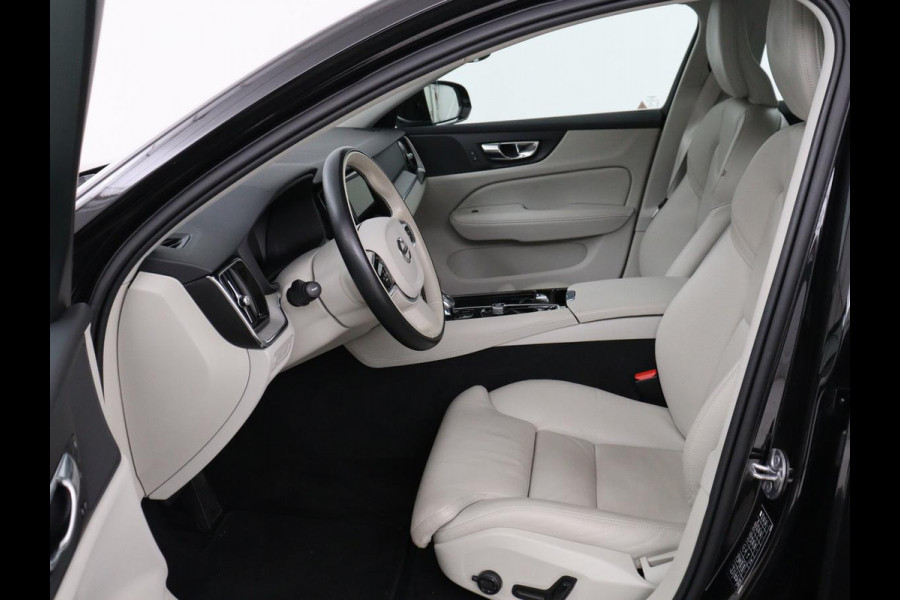 Volvo V60 2.0 T6 Recharge AWD Inscription | Leder | Stoel & stuurverwarming | Adaptive cruise | Camera | Carplay | Stuurverwarming | Keyless | Navigatie | Memory | PHEV | Plug In