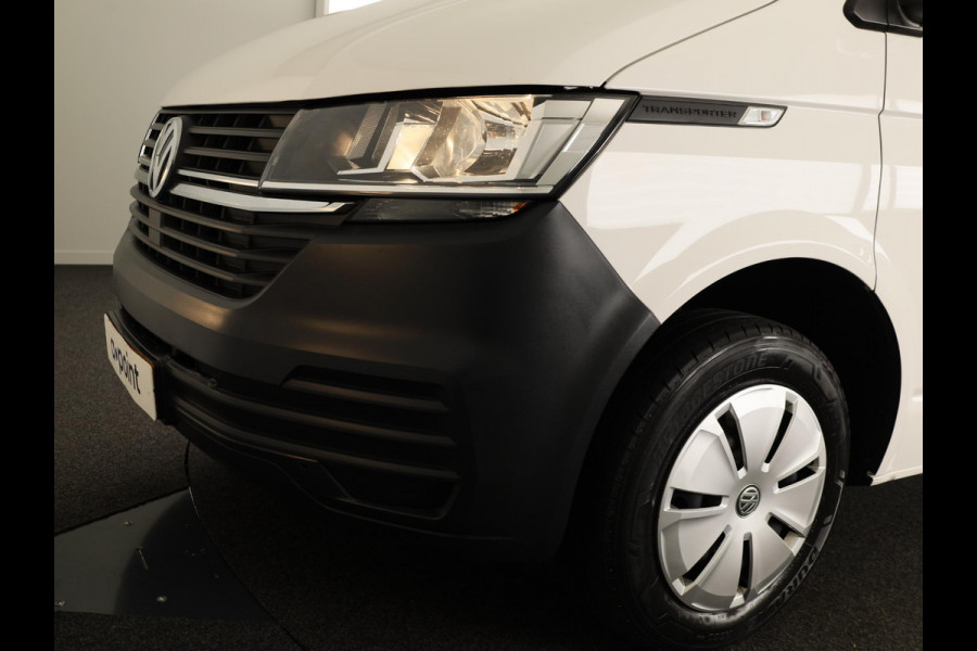 Volkswagen Transporter 2.0 TDI L2H1 28 Economy Business 110 pk | Verlengde garantie | Navigatie via App | Parkeersensoren achter | Cruise control |