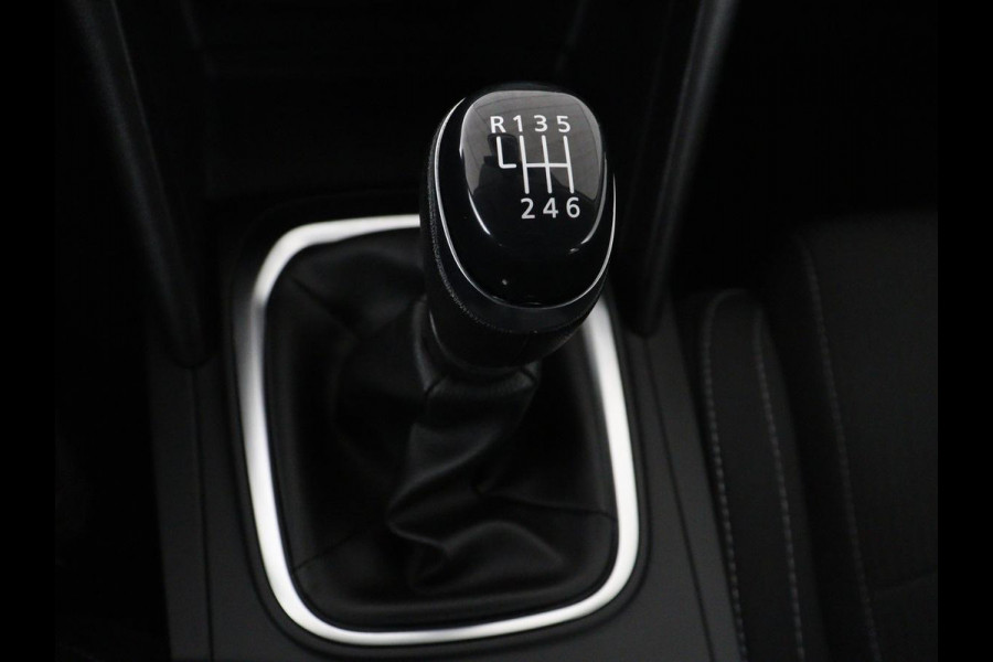 Renault Mégane 1.3 TCe Business Zen | Trekhaak | Camera | Carplay | Keyless | Navigatie | Full LED | Parkeerhulp | Cruise control | Bluetooth | Climate control