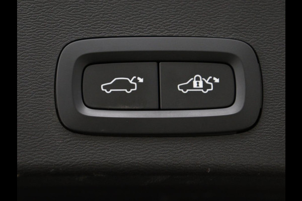 Volvo XC40 Recharge Core | SOH 95% | Stoel & stuurverwarming | Camera | Carplay | Navigatie | Parkeerhulp | Full LED