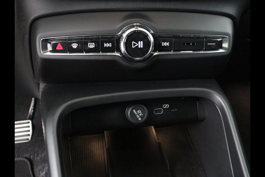 Volvo XC40 Recharge Core | SOH 95% | Stoel & stuurverwarming | Camera | Carplay | Navigatie | Parkeerhulp | Full LED