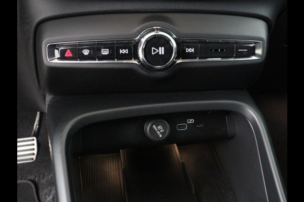 Volvo XC40 Recharge Core | SOH 95% | Stoel & stuurverwarming | Camera | Carplay | Navigatie | Parkeerhulp | Full LED
