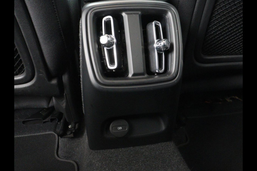 Volvo XC40 Recharge Core | SOH 95% | Stoel & stuurverwarming | Camera | Carplay | Navigatie | Parkeerhulp | Full LED