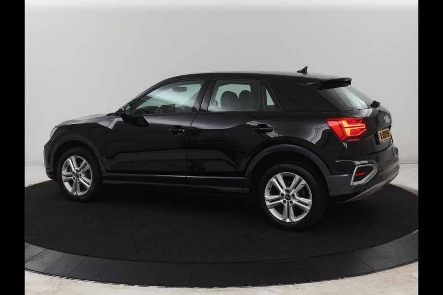 Audi Q2 35 TFSI Business Edition | Leder | Virtual Cockpit | Camera | Carplay | Navigatie | Full LED | Parkeerhulp | Climate control | Bluetooth | Cruise control