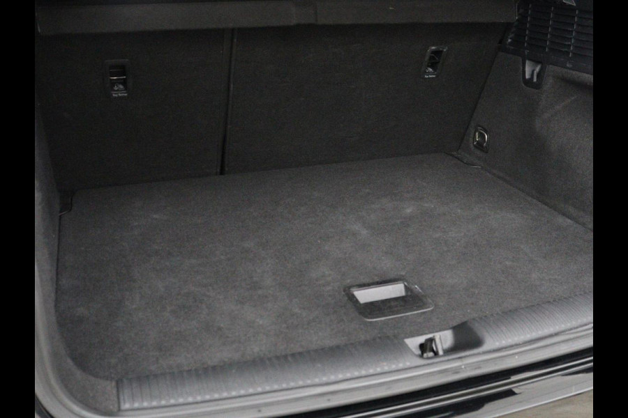 Audi Q2 35 TFSI Business Edition | Leder | Virtual Cockpit | Camera | Carplay | Navigatie | Full LED | Parkeerhulp | Climate control | Bluetooth | Cruise control