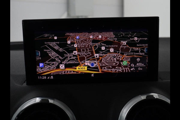 Audi Q2 35 TFSI Business Edition | Leder | Virtual Cockpit | Camera | Carplay | Navigatie | Full LED | Parkeerhulp | Climate control | Bluetooth | Cruise control