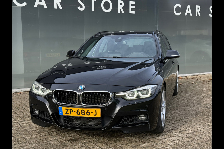BMW 3 Serie Touring 318i M Sport Leder|Flippers|Dodehoek|Camera