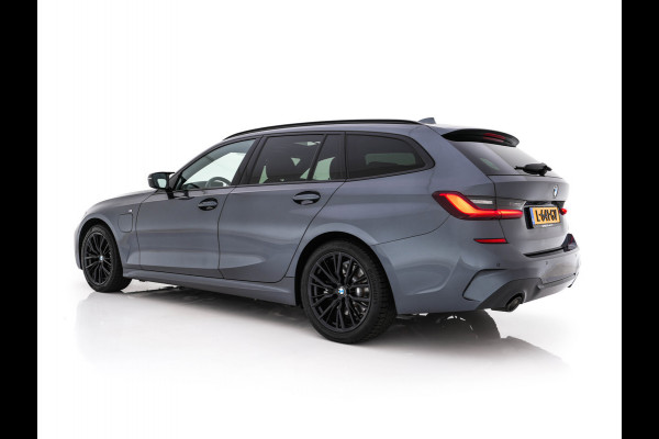 BMW 3 Serie Touring 320e M-Sportpack Business Edition Plus (Plug-In) (INCL-BTW) *PANO | LASER-LED | LEATHER | HEATED-SPORTSEATS | HARMAN/KARDON | VIRTUAL-COCKPIT | AMBIENT-LIGHT | NAVI-FULLMAP | DAB+ | 18''ALU*
