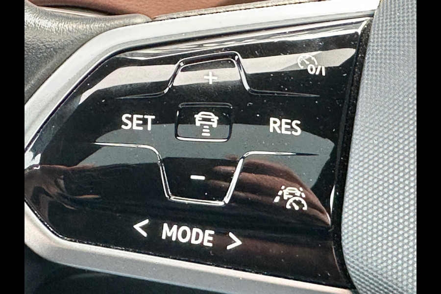 Volkswagen ID.4 Tech 77 kWh SOH 91%|360 CAM|HEAD UP|PANO|