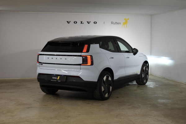 Volvo EX30 272PK Single Motor Extended Range Plus / Adaptieve Cruise Control/ Dodehoek Detectie / Parkeersensoren voor en achter/ Achteruitrijcamera/ Warmtepomp/ Google Services/