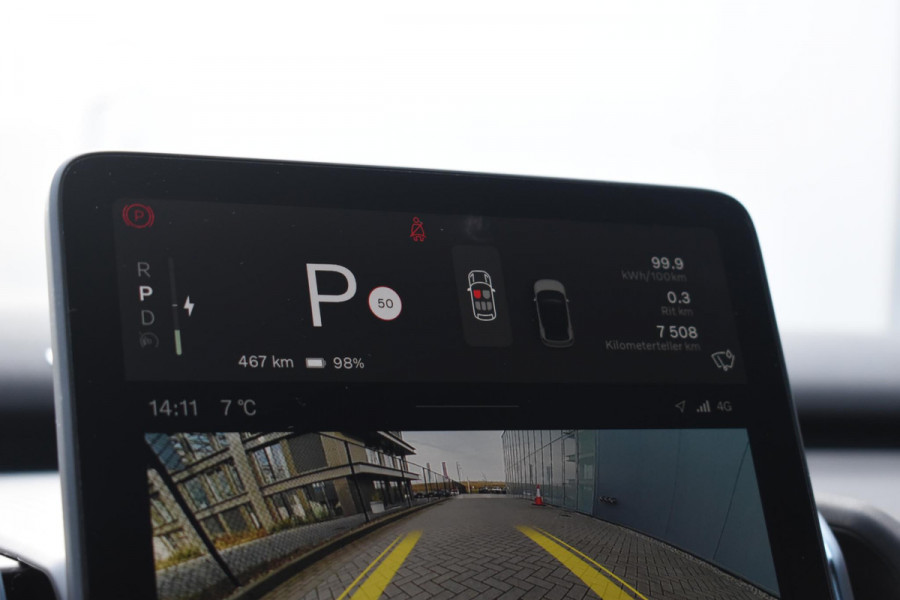 Volvo EX30 272PK Single Motor Extended Range Plus / Adaptieve Cruise Control/ Dodehoek Detectie / Parkeersensoren voor en achter/ Achteruitrijcamera/ Warmtepomp/ Google Services/