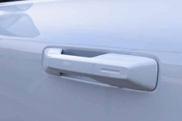 Volvo EX30 272PK Single Motor Extended Range Plus / Adaptieve Cruise Control/ Dodehoek Detectie / Parkeersensoren voor en achter/ Achteruitrijcamera/ Warmtepomp/ Google Services/