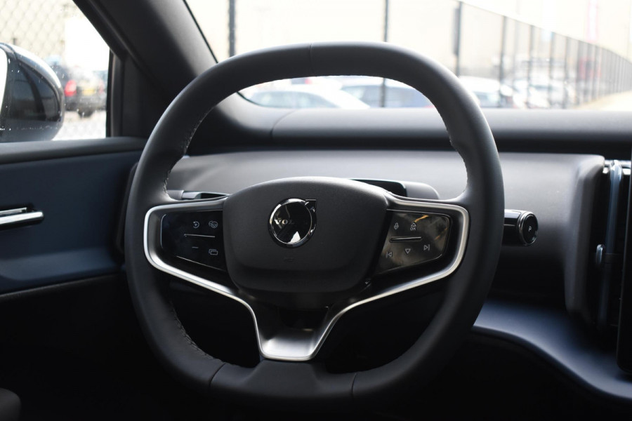Volvo EX30 272PK Single Motor Extended Range Plus / Adaptieve Cruise Control/ Dodehoek Detectie / Parkeersensoren voor en achter/ Achteruitrijcamera/ Warmtepomp/ Google Services/