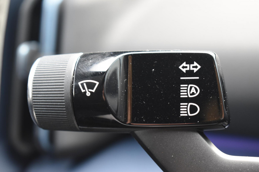 Volvo EX30 272PK Single Motor Extended Range Plus / Adaptieve Cruise Control/ Dodehoek Detectie / Parkeersensoren voor en achter/ Achteruitrijcamera/ Warmtepomp/ Google Services/