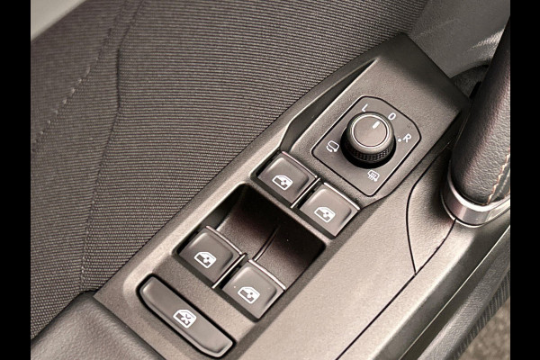 CUPRA Leon 1.4 e-Hybrid VZ Business | PHEV | Stoel/Stuur Verwarming Carplay Keyless Camera