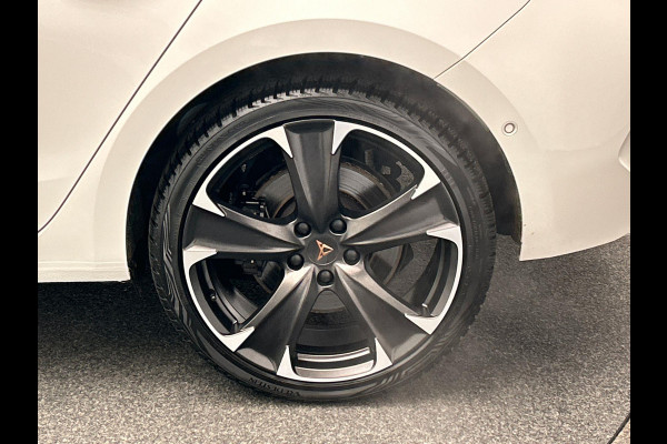 CUPRA Leon 1.4 e-Hybrid VZ Business | PHEV | Stoel/Stuur Verwarming Carplay Keyless Camera