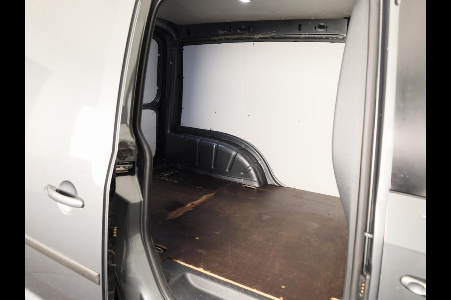Volkswagen Caddy 2.0 TDI L1H1 BMT Trendline 102PK DSG | Navigatie | Parkeersensoren | Meegespoten bumpers | Multifunctioneel stuurwiel