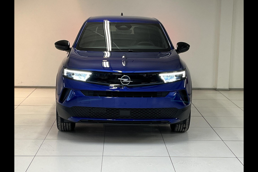 Opel Mokka 1.2 Turbo Hybrid Business Edition lichtmetelan velgen, navigatie, achteruitrijcamera,draadloze telefoon koppeling met draadloos opladen