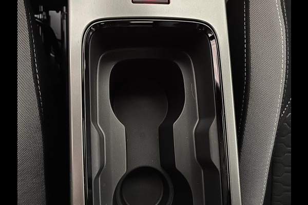 Opel Mokka 1.2 Turbo Hybrid Business Edition lichtmetelan velgen, navigatie, achteruitrijcamera,draadloze telefoon koppeling met draadloos opladen