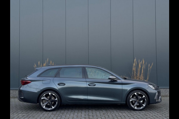 CUPRA Leon Sportstourer 1.5 e-TSI 2025 GARANTIE NAVI CLIMATE APPLE CARPLAY LEDER