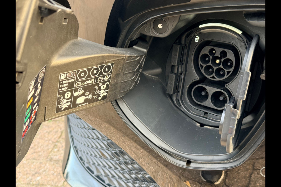 Mercedes-Benz Eqv 300 90kWh L3 Extra Lang - 8 Zits - Leder - elc. Schuif