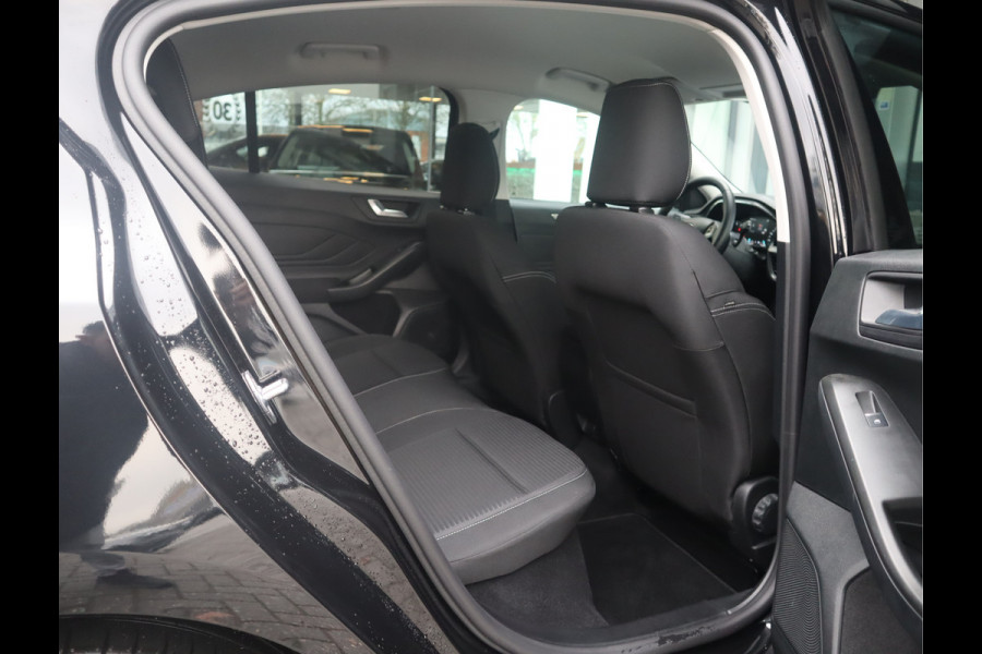 Ford Focus 1.0 EcoBoost Hybrid Titanium