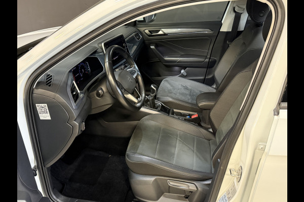 Volkswagen T-Roc 1.5 TSI Style | Adaptive Cruise control | Apple Carplay | IQ Light