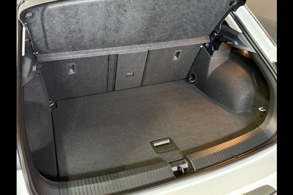 Volkswagen T-Roc 1.5 TSI Style | Adaptive Cruise control | Apple Carplay | IQ Light