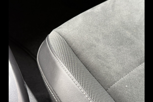 Volkswagen T-Roc 1.5 TSI Style | Adaptive Cruise control | Apple Carplay | IQ Light