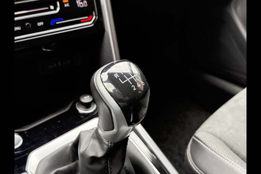 Volkswagen T-Roc 1.5 TSI Style | Adaptive Cruise control | Apple Carplay | IQ Light