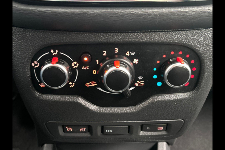 Dacia Lodgy 1.2 TCe Série Limitée Stepway 5p. | Trekhaak | Cruise Control Camera Navigatie