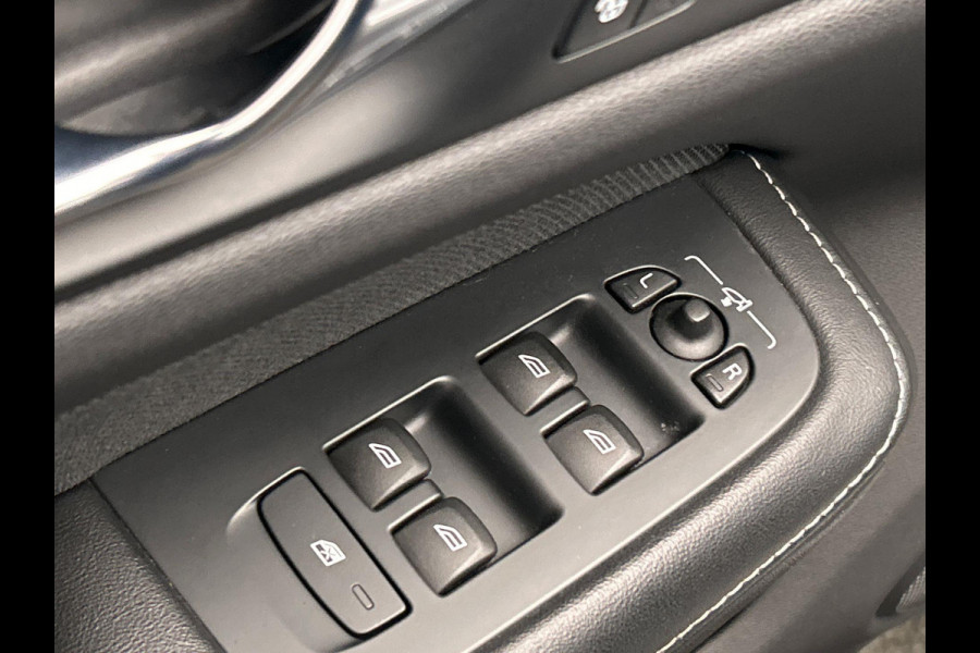 Volvo V60 2.0 T8 AWD Polestar Engineered | Pano/Dak | Harman/Kardon | Stuur/Stoelverwarming