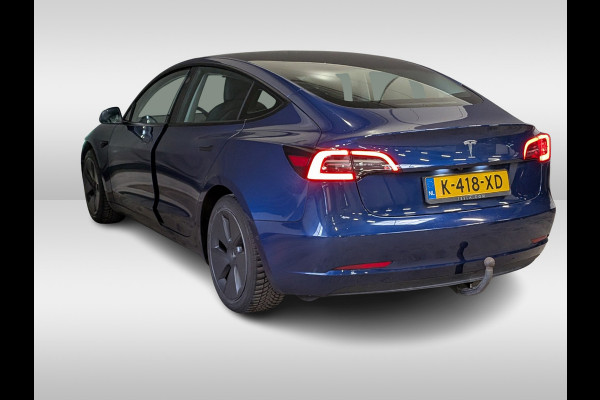 Tesla Model 3 Standard RWD Plus 60 kWh / FACELIFT / Trekhaak / Autopilot / Panoramadak / Camera / Leder / 18'' / Leder / Premium Audio / Warmtepomp