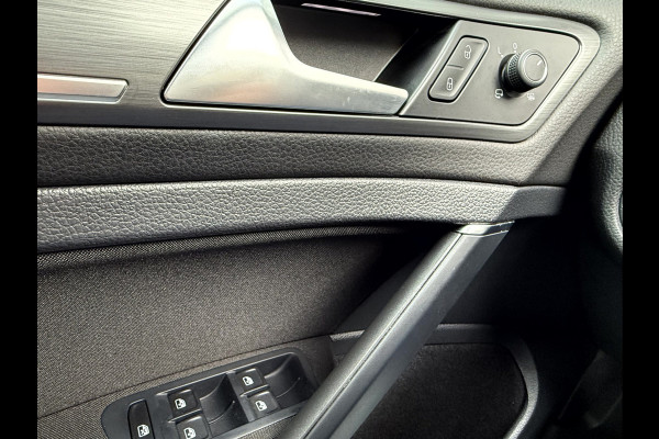 Volkswagen e-Golf e-Golf SOH 94%, 17''Lmv, Camera, App Connect