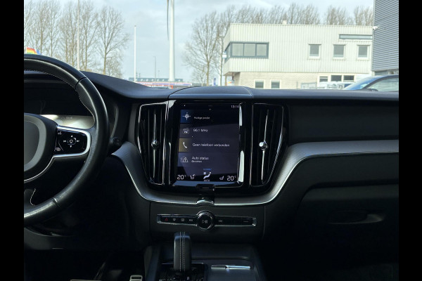 Volvo XC60 2.0 T6 Plug-in hybrid AWD R-Design | Wegklapbare Trekhaak | Elektrisch schuif-/kanteldak | ACC | Leder | Stoel- Verwarming & Ventilatie | Memory Seats | 360 Camera