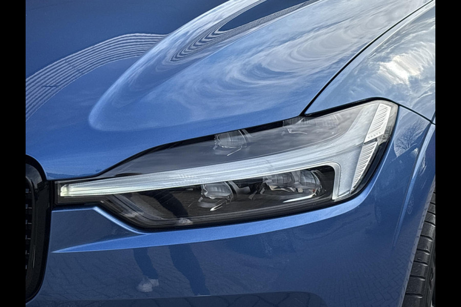 Volvo XC60 2.0 T6 Plug-in hybrid AWD R-Design | Wegklapbare Trekhaak | Elektrisch schuif-/kanteldak | ACC | Leder | Stoel- Verwarming & Ventilatie | Memory Seats | 360 Camera