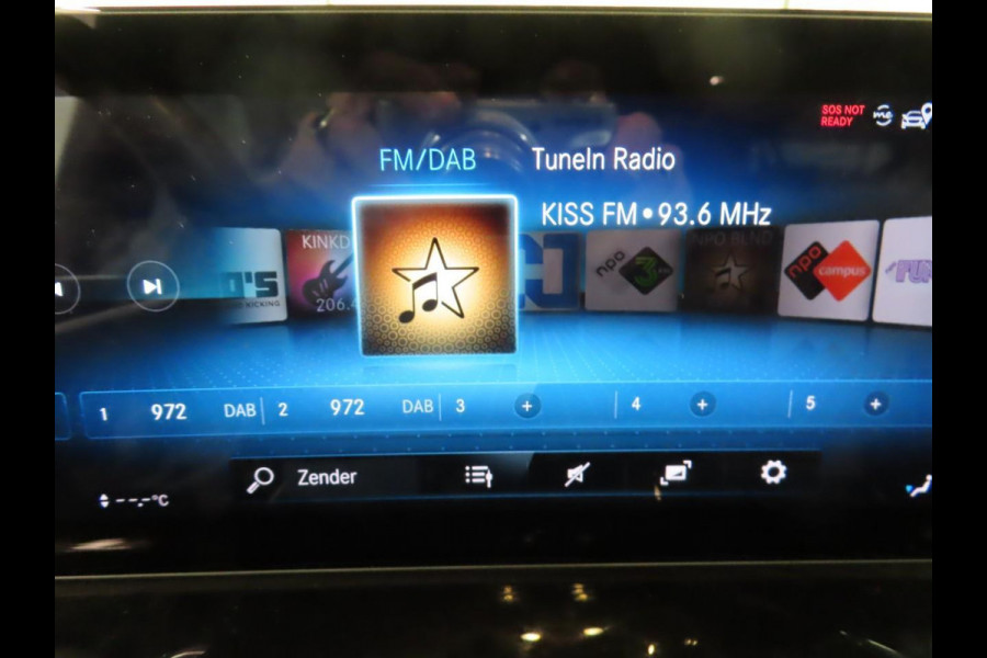 Mercedes-Benz EQA 250 Business Solution Luxury 67 kWh | 92750 km | Trekhaak | Panoramadak