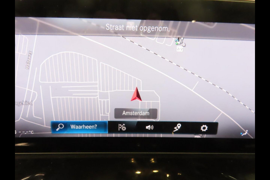 Mercedes-Benz EQA 250 Business Solution Luxury 67 kWh | 92750 km | Trekhaak | Panoramadak