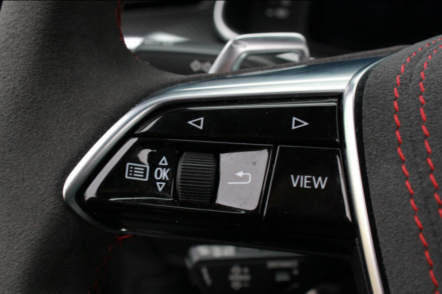 Audi A6 Avant RS 6 TFSI quattro