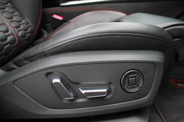 Audi A6 Avant RS 6 TFSI quattro