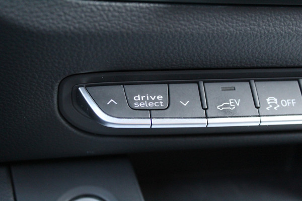 Audi Q5 50 TFSI e quattro S edition | Dealer Onderhouden | Bang & Olufsen | Trekhaak | 360 Camera | Leder